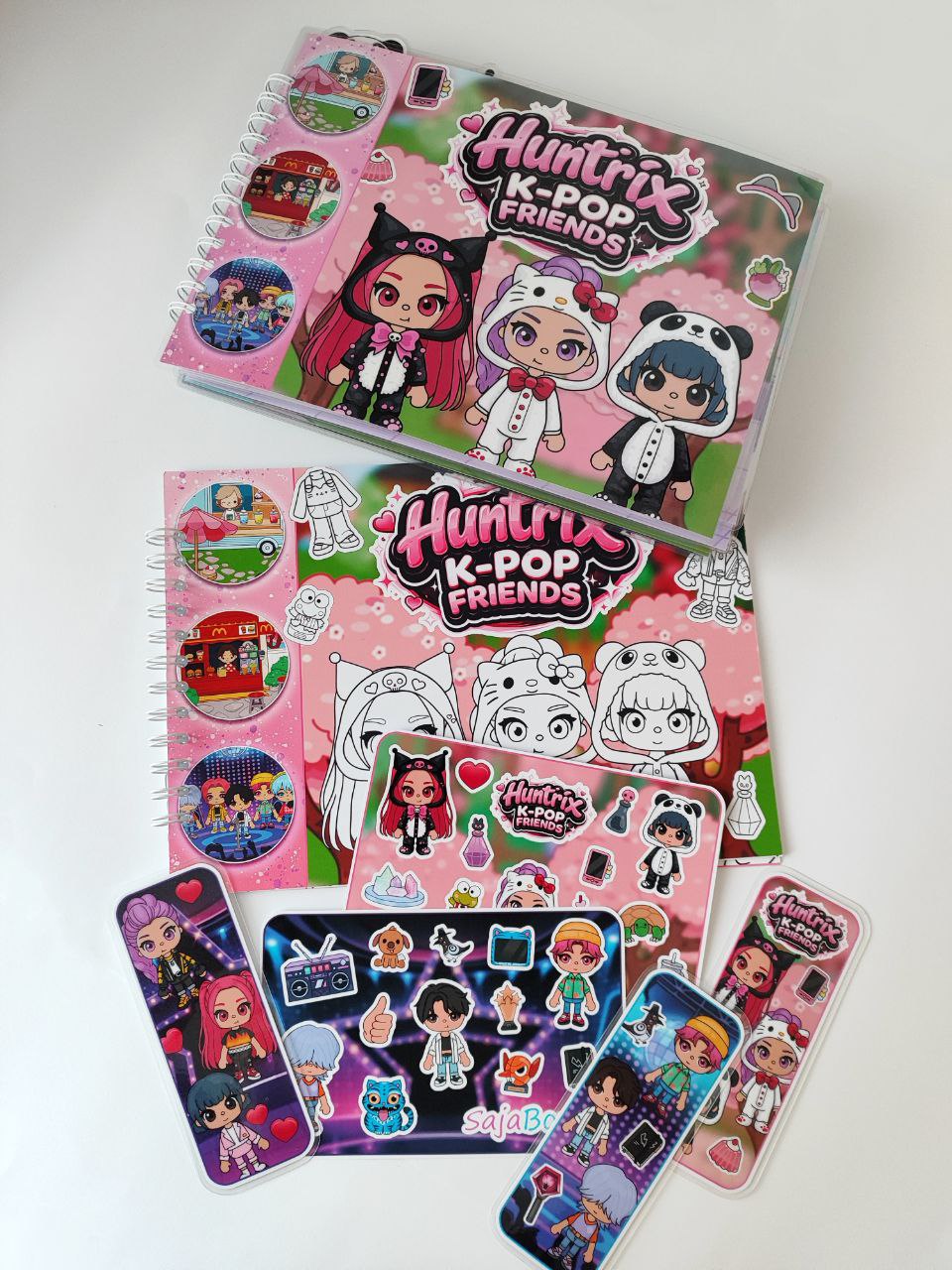 Libro Interactivo Kpop 7 Huntrix Friends