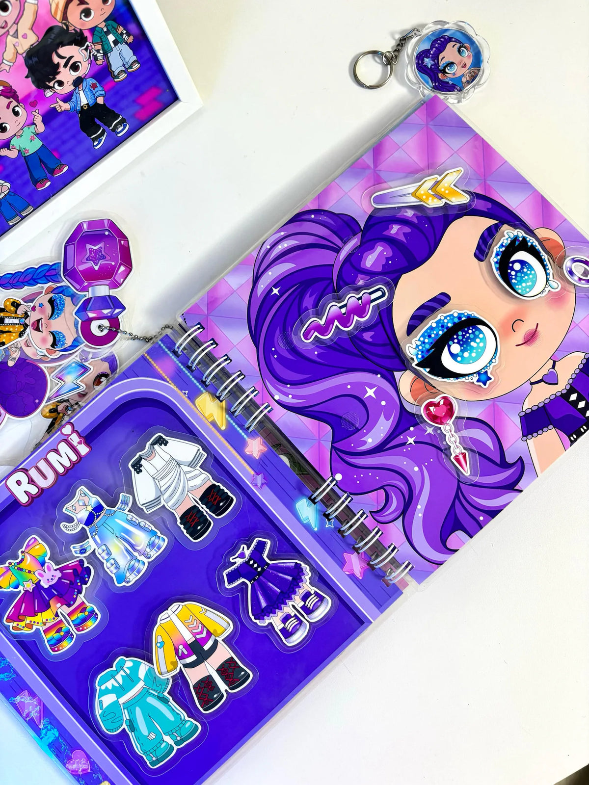 Libro Interactivo Guerreras Kpop 8 Set de maquillaje